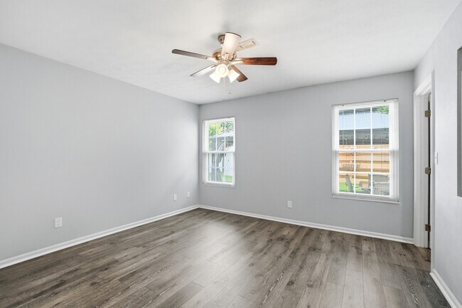 Building Photo - 9083 Marquis Dr