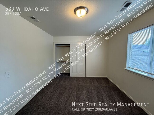 Building Photo - 539 W Idaho Ave