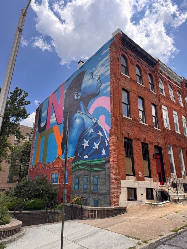 Building Photo - 1741 Park Ave