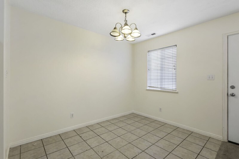 Building Photo - 10504 Sage Flats Way