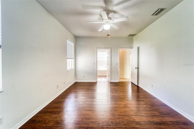 Building Photo - 10124 Cannon Dr