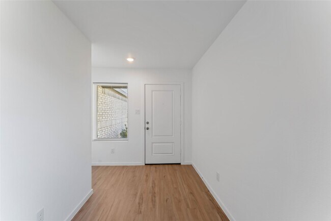 Building Photo - 21002 Longwitton Ln