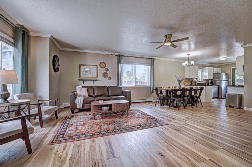 Building Photo - 1000 Red Bud Ct