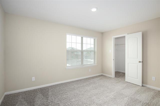 Building Photo - 282 Moonstone Way