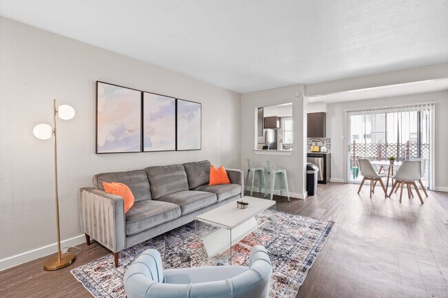 Building Photo - 2215 Town Lake Cir