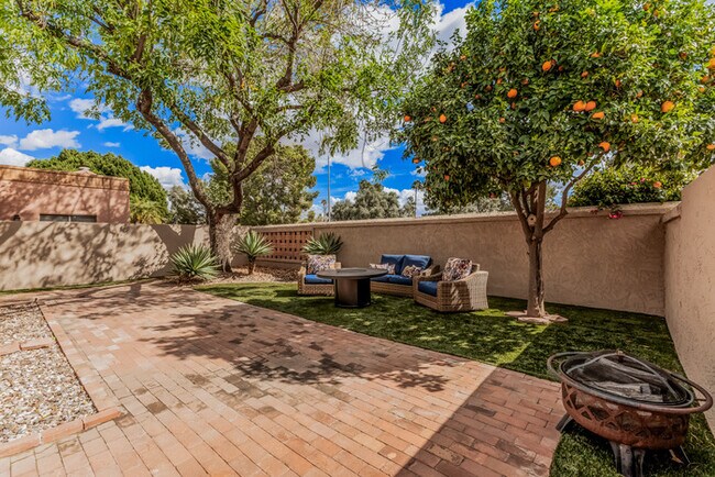 Building Photo - Total remodel in Santa Fe in McCormick Ranch