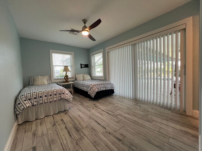 Building Photo - Furnished ** Punta Gorda Isles Vacation Home ** Heated Pool ** Canal / Boat Dock ** $7,500