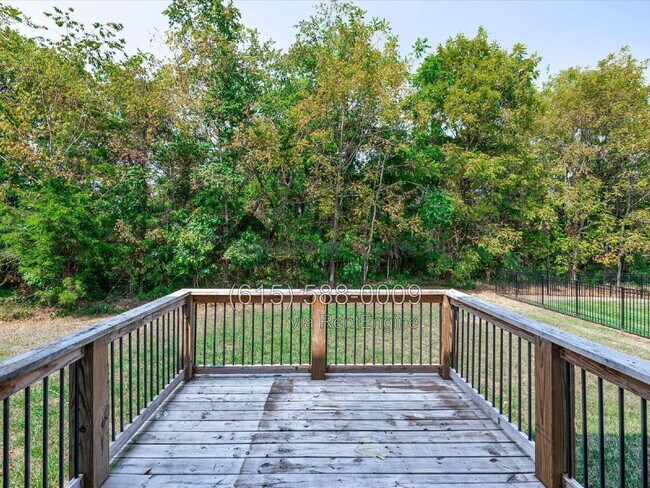 Building Photo - 631 Silva Ln