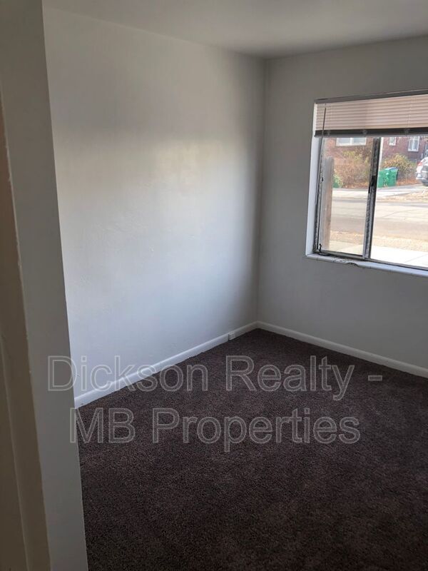 Building Photo - 660 Wilson Ave