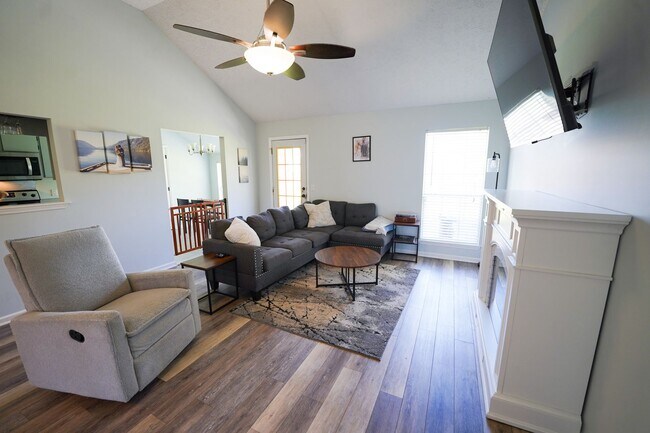 Building Photo - Coming Available!