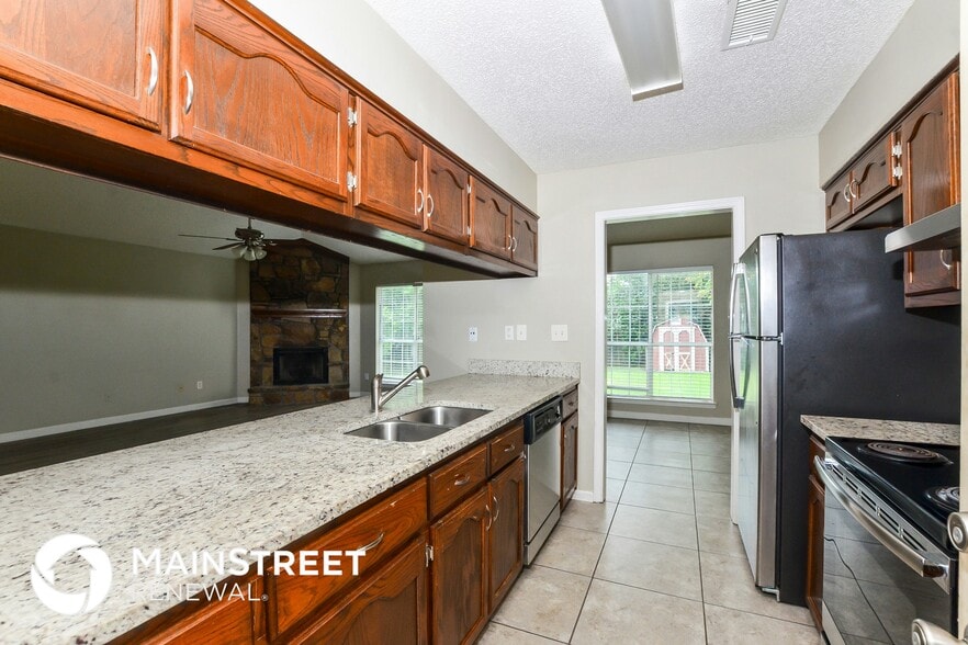 Building Photo - 1247 Grange Way Dr