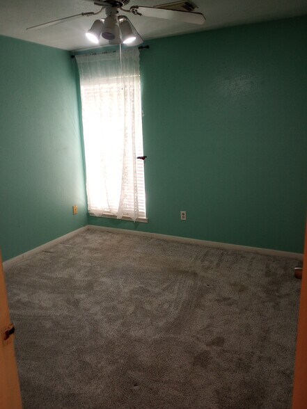 Bedroom 2 - 14611 Sun Harbor Dr