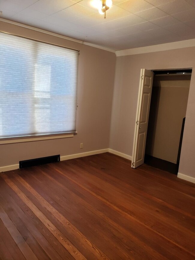 Building Photo - 4 Bedroom Home on Kalispell’s East Side – ...