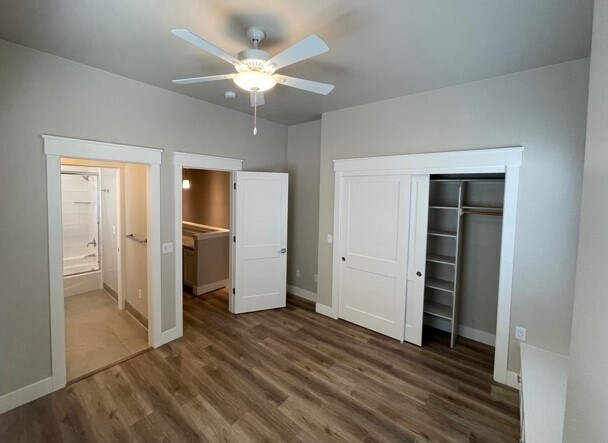 Building Photo - 2213 Q St