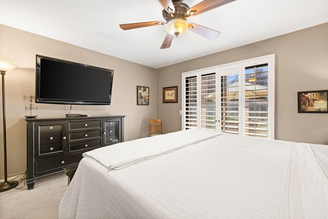 Building Photo - 68615 Paseo Soria