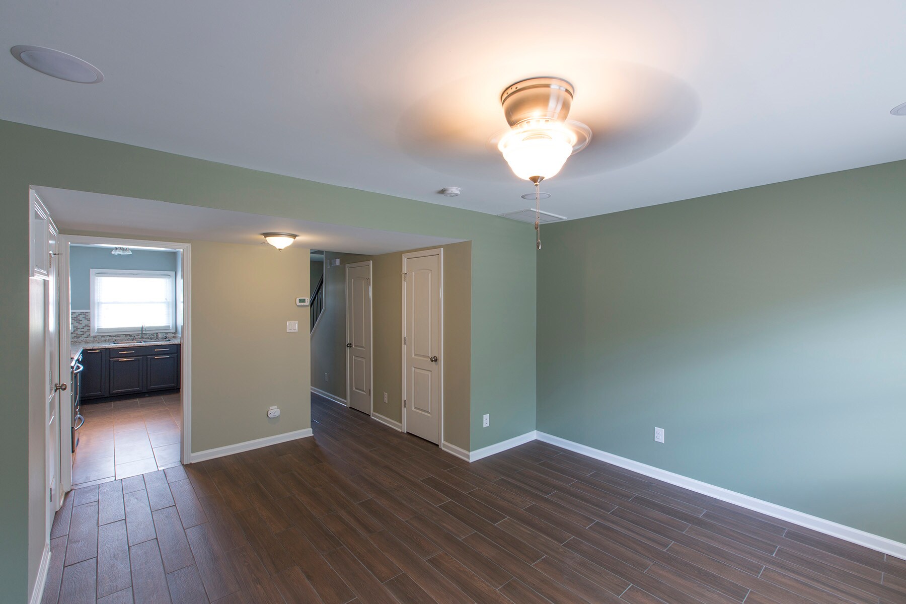 Living Room - 3000 Golden Rd