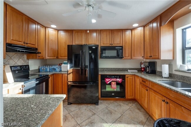 Building Photo - 1083 Forest Lakes Dr