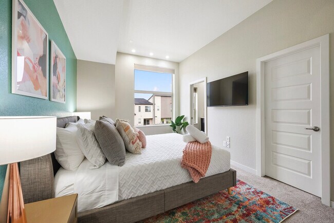 Building Photo - 9035 E 49th Pl