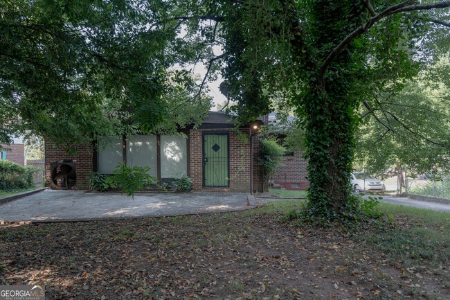 Building Photo - 1714 Brewer Blvd SW
