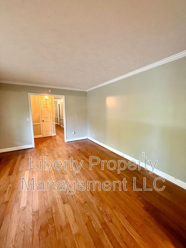 Building Photo - 2958 Walden Rd