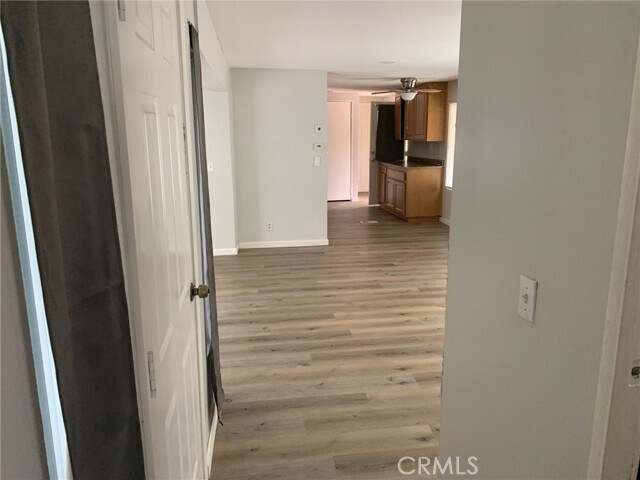 Building Photo - 25806 Creag Ave
