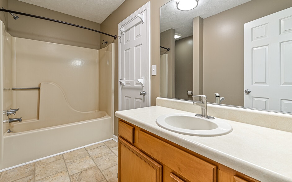 Building Photo - 417 Ten Point Ln