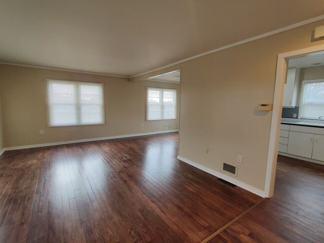 Building Photo - Richland Single Family Home in large lot
