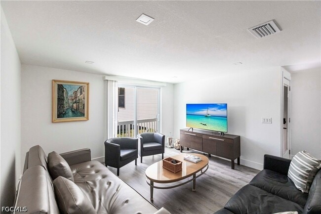 Building Photo - 15410 Allen Way