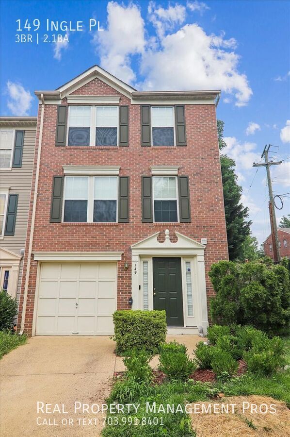 Building Photo - 149 Ingle Pl