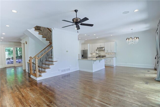 Building Photo - 1296 Lenox Park Blvd NE