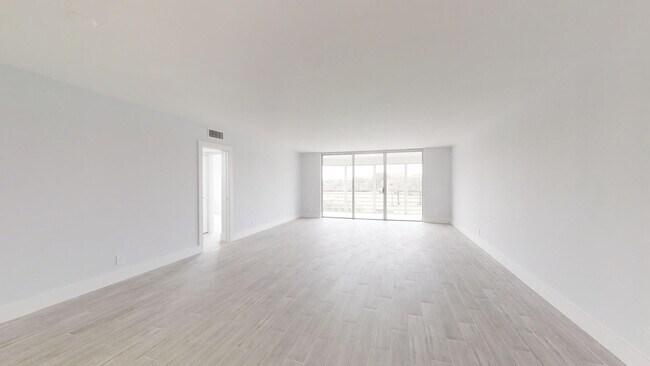 Building Photo - 3980 Oaks Clubhouse Dr