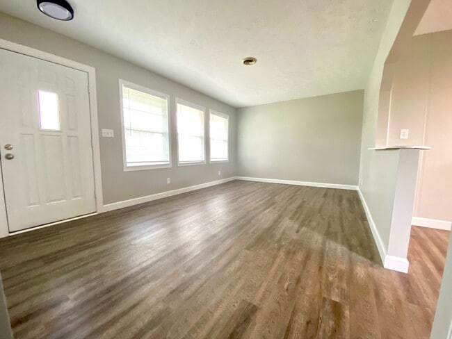 Building Photo - 2429 Bellfield St