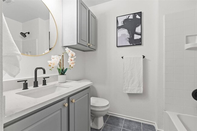 Building Photo - 503 Blanco Woods Blvd