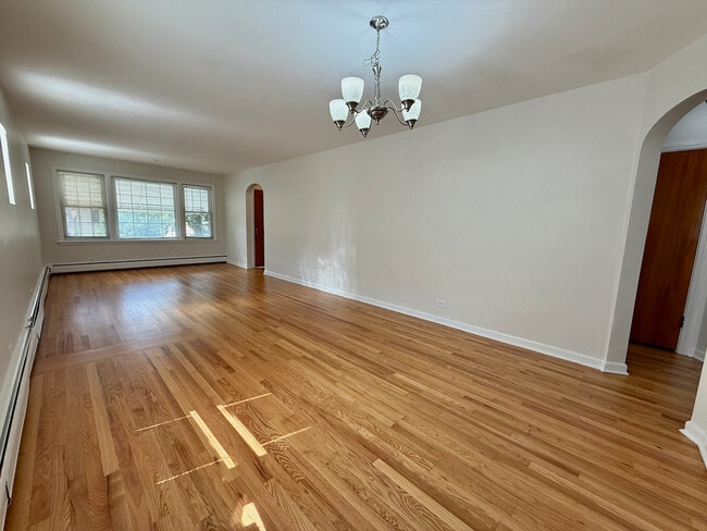 Building Photo - 6147 N Meade Ave