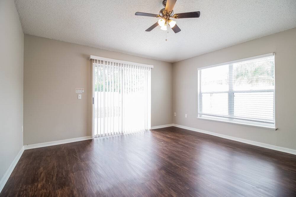 Building Photo - 12514 Woodbury Cove Dr