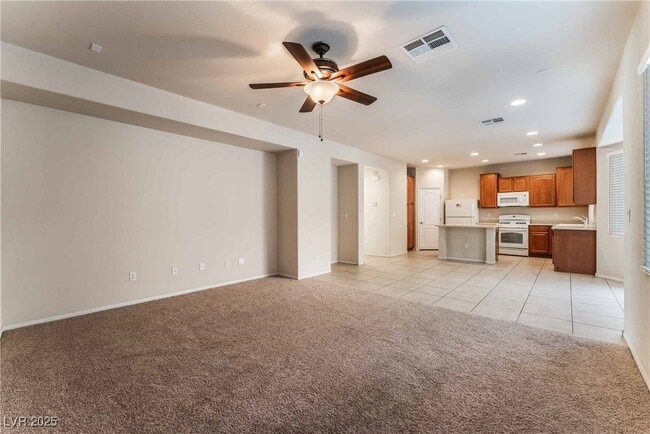 Building Photo - 7013 Whipple Manor St