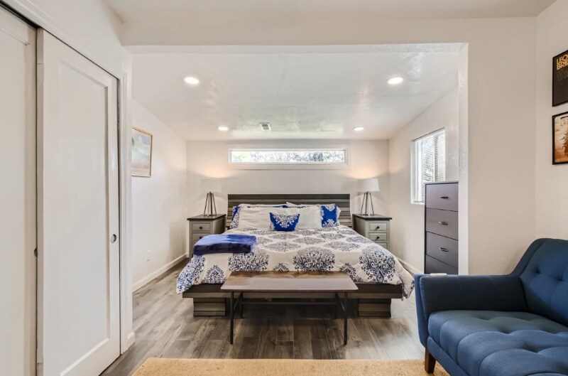 Building Photo - 1296 Vaughn St