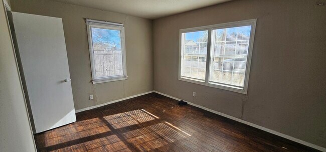 Building Photo - 1633 Lucas Ave