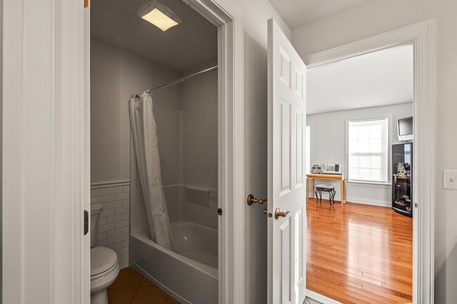 Building Photo - 1 Wilderswood Way