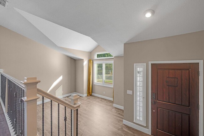 Building Photo - 3 Bedroom Folsom Home with Updated Kitchen, Pool and 3-Car Garage!