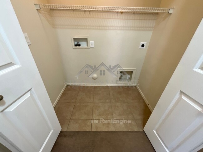 Building Photo - 11580 W Duran Ave