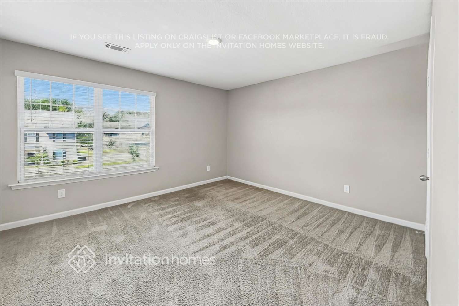 Building Photo - 407 Vermeer Ct