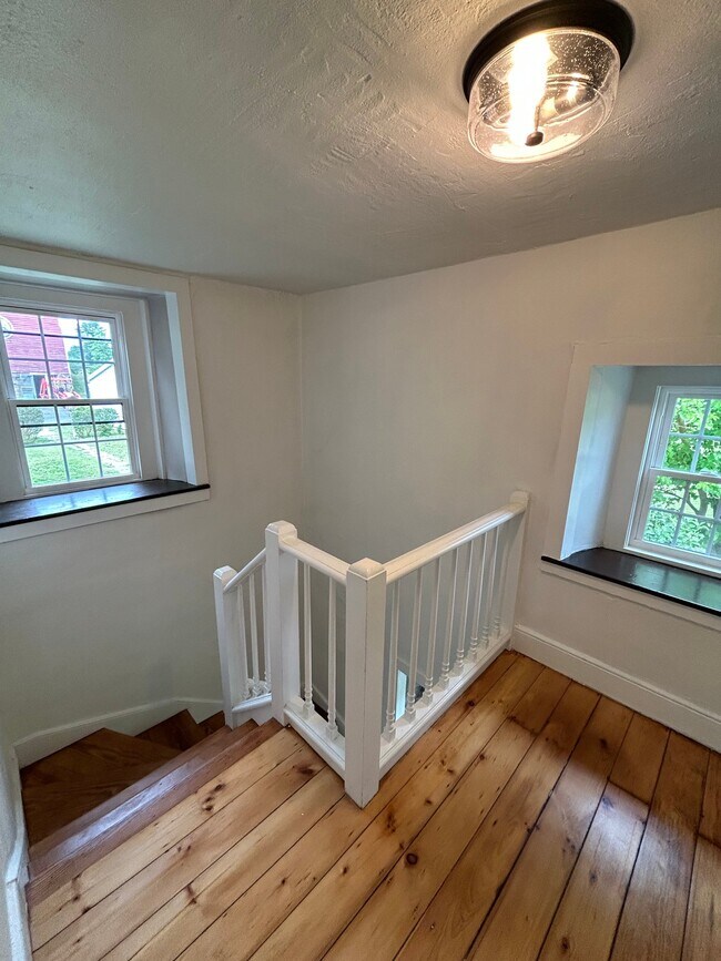Building Photo - 369 Byram Kingwood Rd