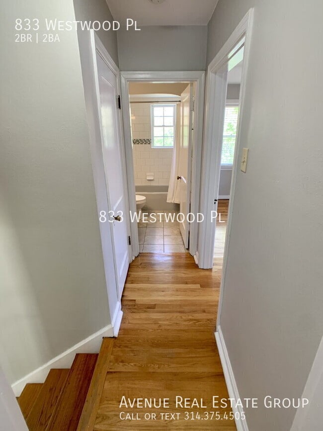 Building Photo - 833 Westwood Pl