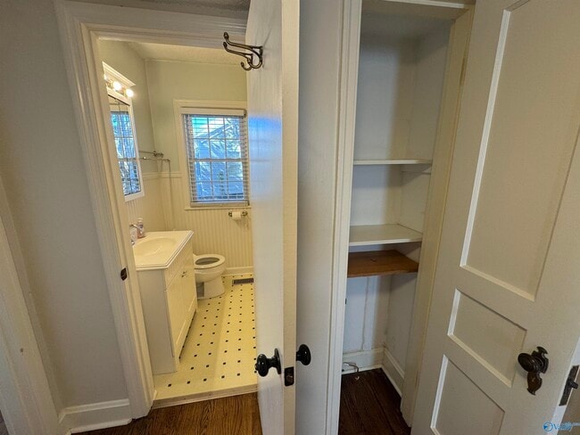 Building Photo - 2713 Hastings Rd SW