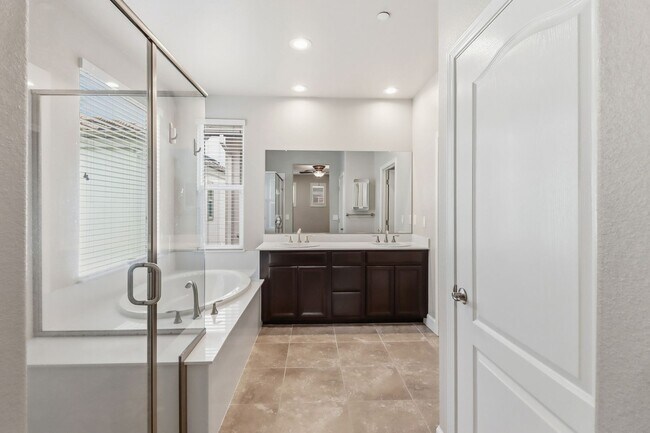 Building Photo - FIRST MONTH'S RENT FREE-Charming 3-Bedroom Home with Office in The Cannery – Davis, CA