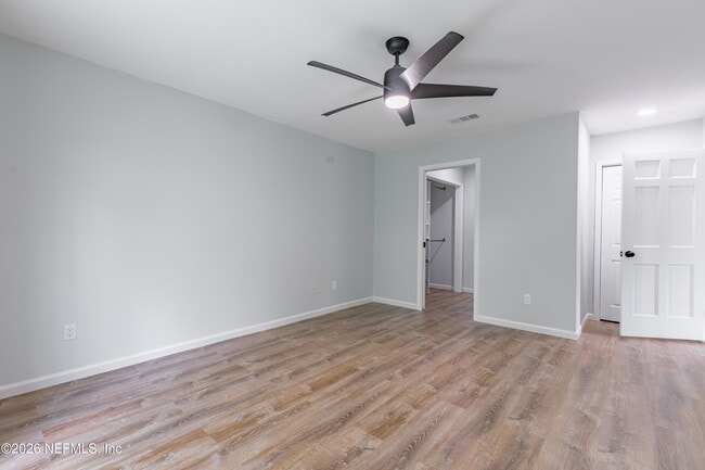 Building Photo - 8118 Baymeadows Cir E