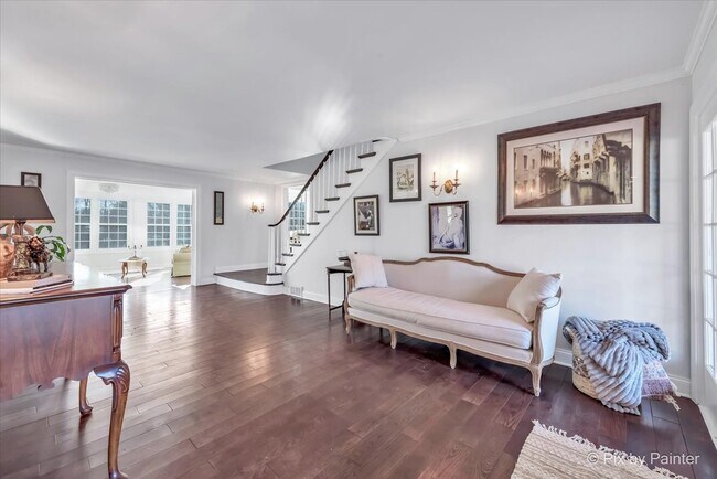 Building Photo - 708 S Rose Farm Rd