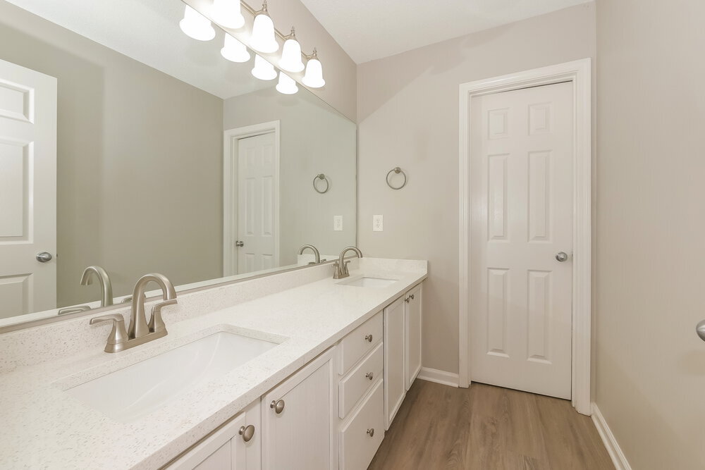 Building Photo - 4919 Wolfcreek View