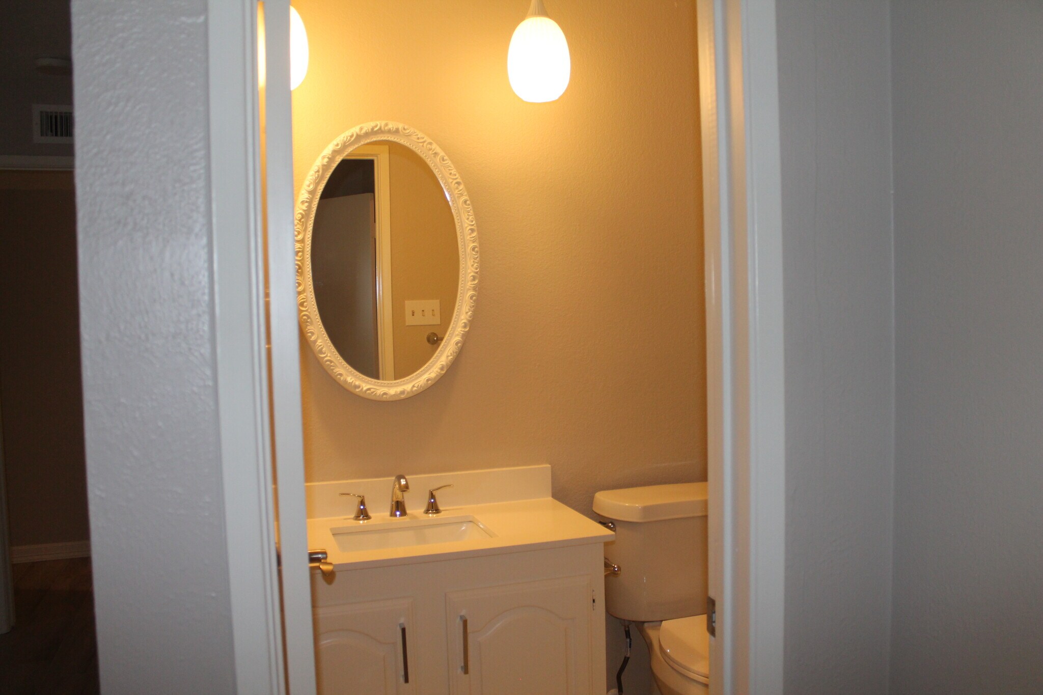 Building Photo - 4208 Arbor Dr